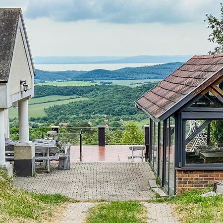 Borospince Vendeghaz Villa Pécsely Exteriör bild
